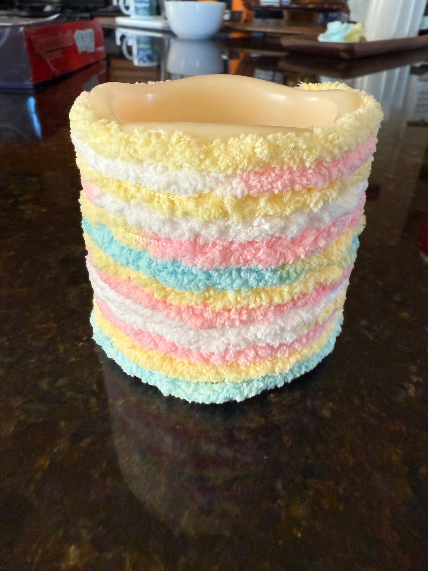 🍼 Cozy Glow Baby Candle – 4” Yarn-Wrapped Flameless Night Light 🧸✨